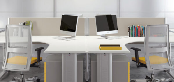 Format 08 Sternschreibtisch, Teambüro, Schreibtisch mit Schallschutz Paneelen