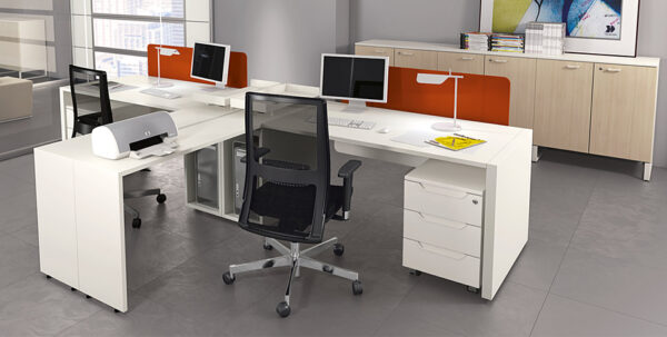 LOGIC 05 Büro-Arbeitsplatz, Schreibtisch organisiert modern in weiss