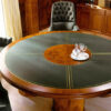 art&moble  29  runder Konferenztisch mit hochwertiger Ledereinlage (Ø:1,80m x H:78cm) exklusiv klassiches Design in Wurzelholz, hochwertiger Büro-Besprechnungstisch