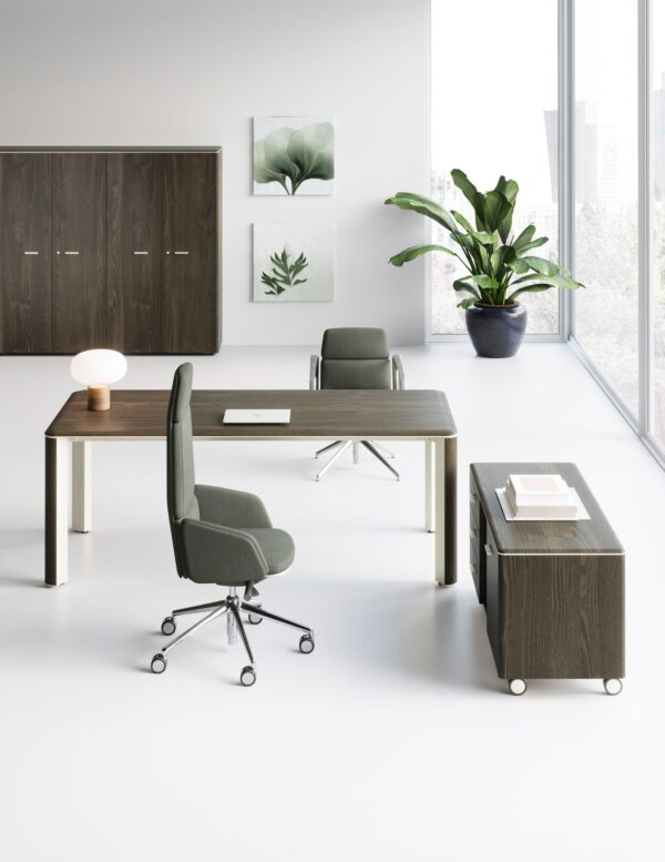 Iulio 004 hochwertiger Winkelchefschreibtisch, Design Office, inox-table, Dekor Esche braun, Aktenschränke modular konfigurierbar, Sideboards veschiedene Größen, preiswert Einrichten