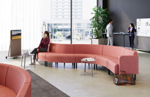 Trailer - das Sofa und Sitzbank System lässt modular anpassen, Sitzkombinationen können beliebig an lokale Anforderungen und Design anglichen werden, große Stoff- u. Farbauswahl
