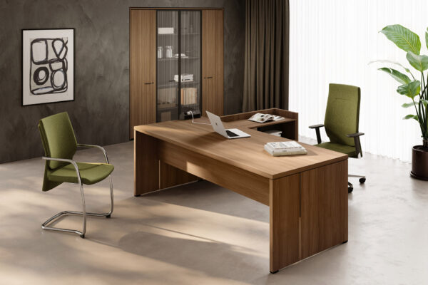 Delta_21 - Chefschreibtisch-nussbaum-winkelschreibtisch-massiv-preiswert
