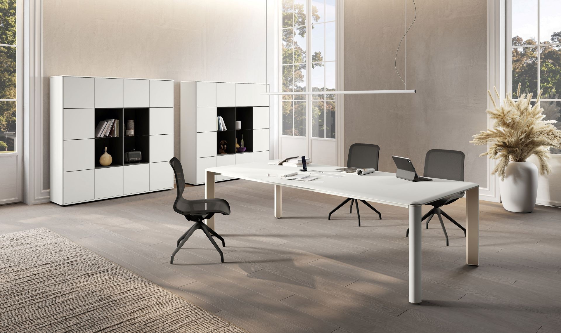 Iulio_34-weisser-konferenztisch-260x120cm-tischfuss-edelstahl-weiss-kabelklappe-kabelfuehrung-meetingstuhl-monolith-design-stauraum-regal